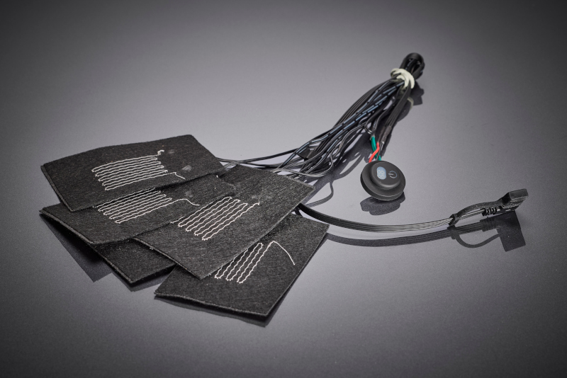 Conductive textile modules with integrated litz wires for smart textile applications. The flexible conductor structures are suitable for wearables and sensor systems and enable reliable signal and energy transmission with high mechanical resilience.